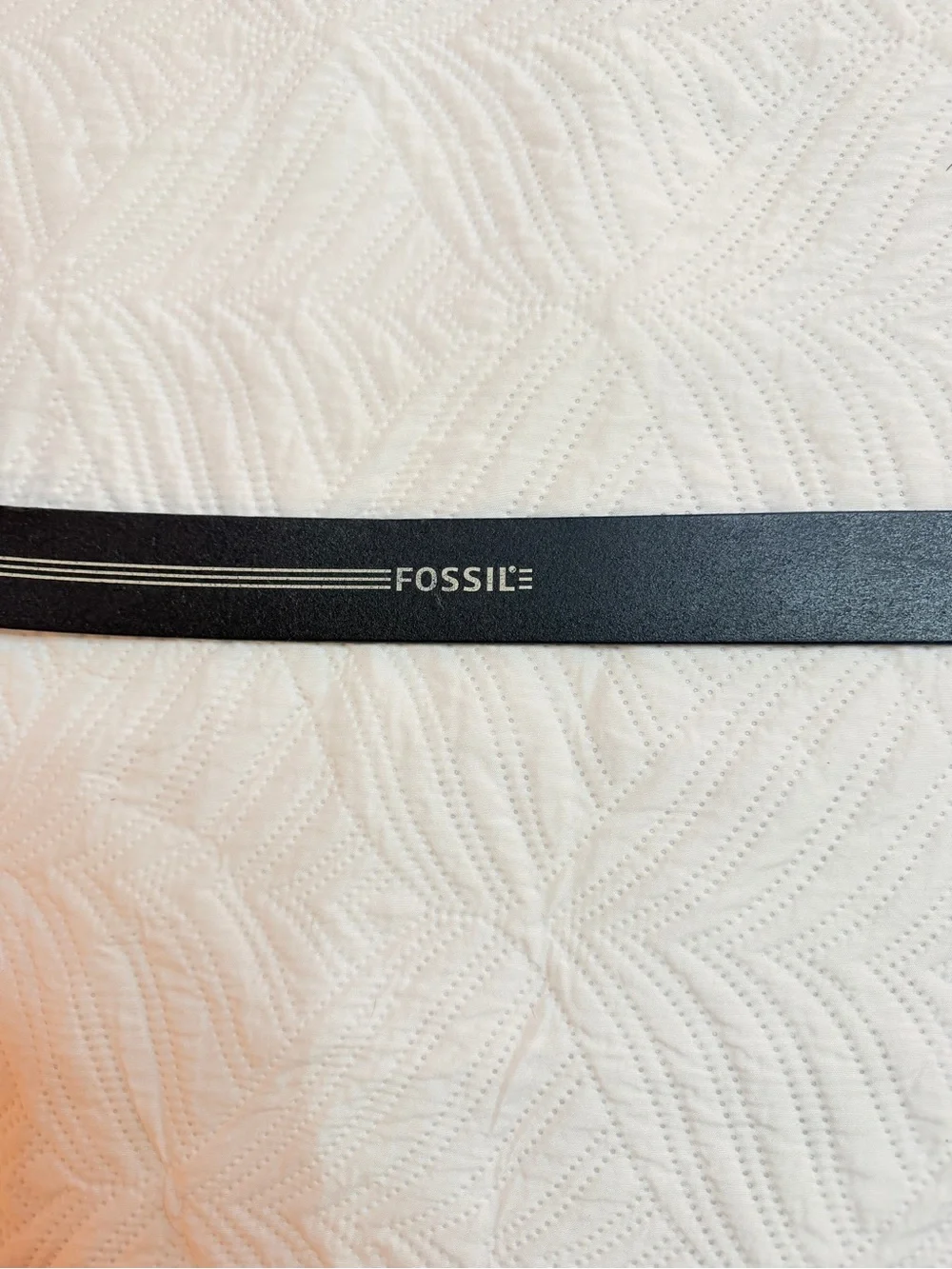 Fossil Black Leather Men's Belt with Silver Buckle. Size 38